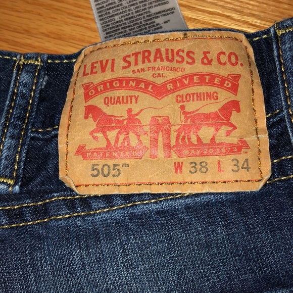 Levi 505 distressed wash men’s jean - Picture 2 of 4